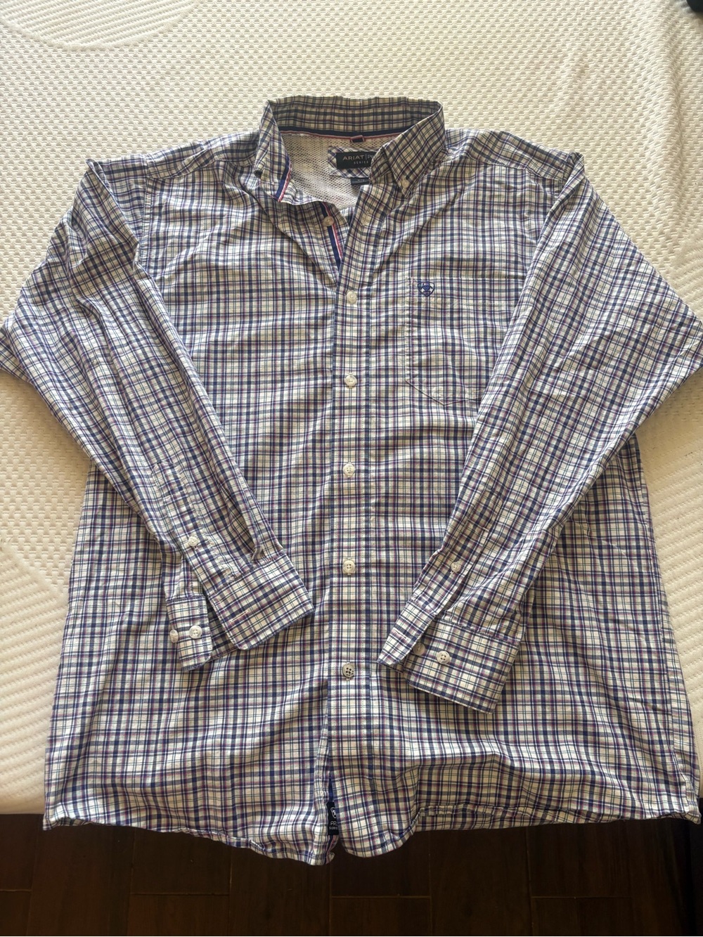 Ariat Men’s Blue Plaid Button-Down Shirt